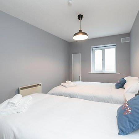 Brand New Apartment 2 Complex In 드로이다 외부 사진
