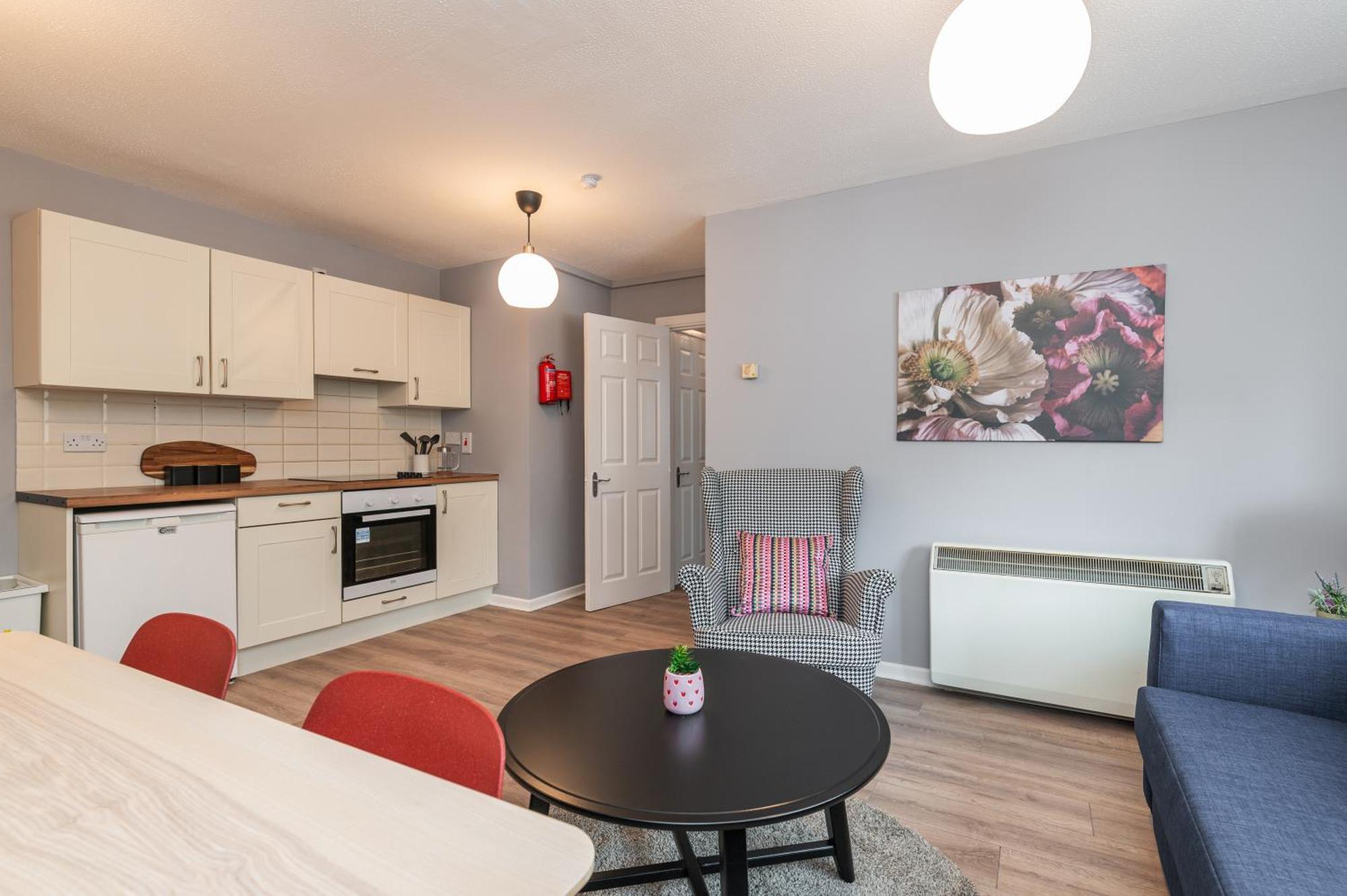 Brand New Apartment 2 Complex In 드로이다 외부 사진