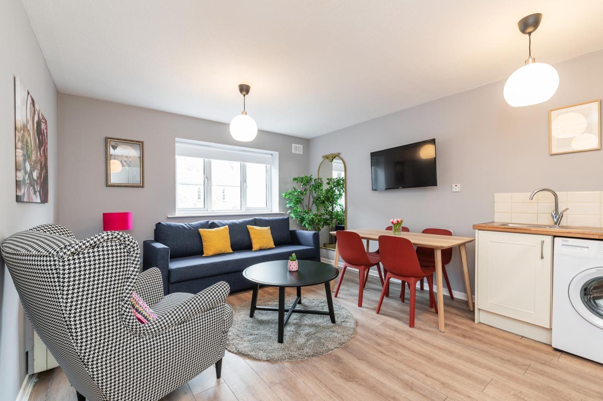 Brand New Apartment 2 Complex In 드로이다 외부 사진